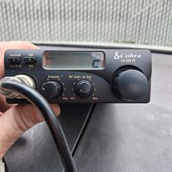 Cobra DX IV.  40 channel CB radio