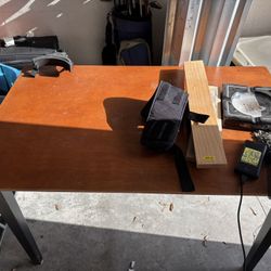 Coaster Fine Dining Table   pick it up for 30