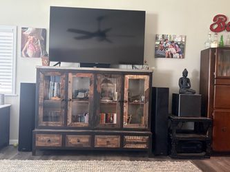 2 Polk Audio Tower and Center Speakers
