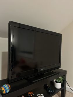 30 inch Insignia TV