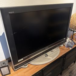 Sony Bravia LCD TV 40” FREE!