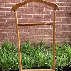 Vintage Centurion Oak Butler Valet Suit Rack Stand