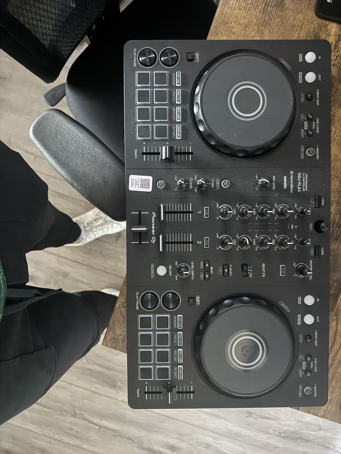 Pioneer DDJ FLX 4 (2024)