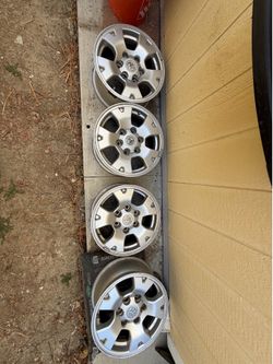 Toyota Tacoma Rims with the air sensors in all 4
