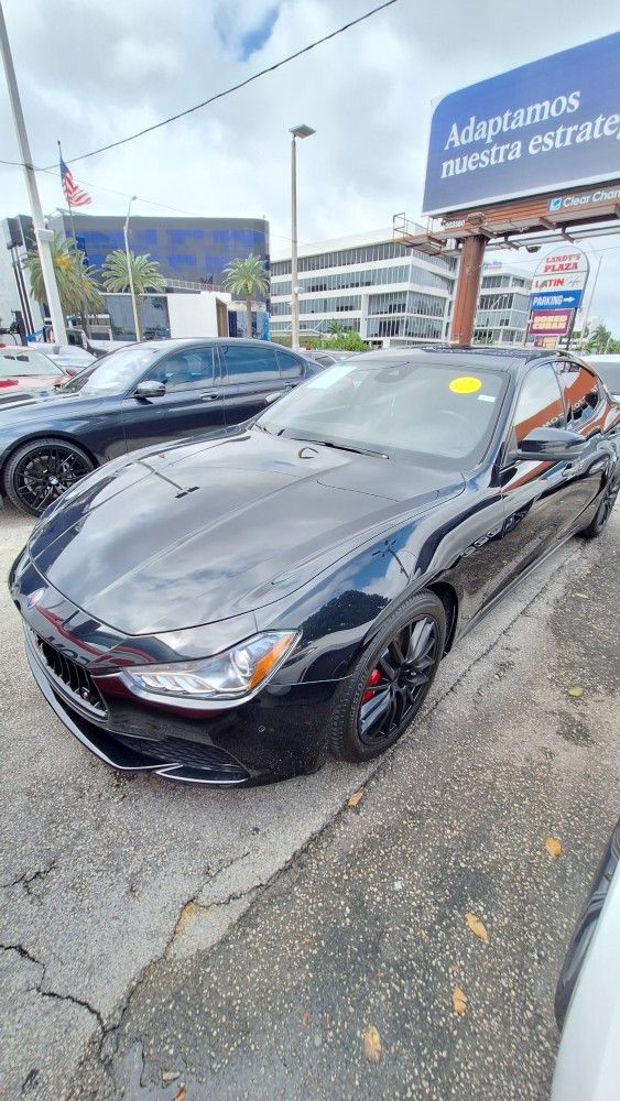 2017 Maserati Ghibli