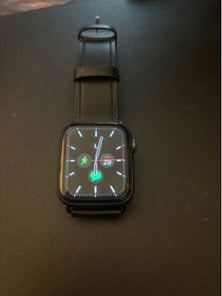 Lightly Used Apple Watch Series 5 (44mm) with Accessories
