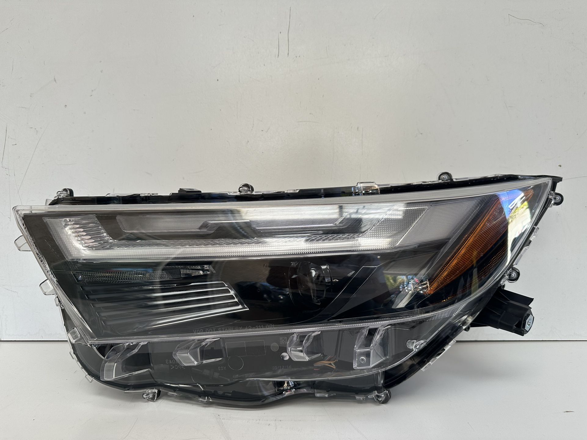 2022 2023 2024 TOYOTA RAV4 LEFT DRIVER SIDE FULL LED HEADLIGHT OEM