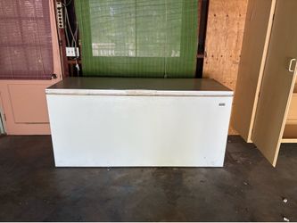 Kenmore Elite 21 Cu. Ft. Chest Freezer – Works Perfect – Digital Display