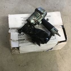 Hitachi Roof Nail Gun. Gun Only. Price Is Firm Cash  The Box Of Nails Is NOT Included.