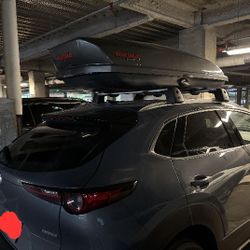 Lockable Yakima Skybox 