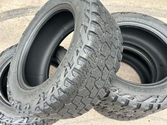 LT 285 55 20 MICKEY THOMPSON BAJA BOSS AT
