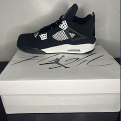 Jordan 4 Retro White Thunder Men's Size 9.5
