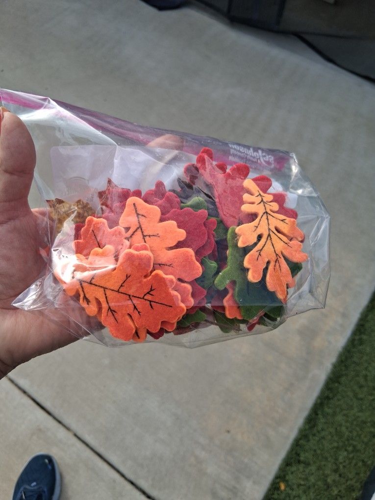 A Bag Of 23 Felt Fall Leaves And 4 Glitter Fall Leaves