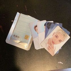 SEVENTEEN World Tour Member Trading Cards