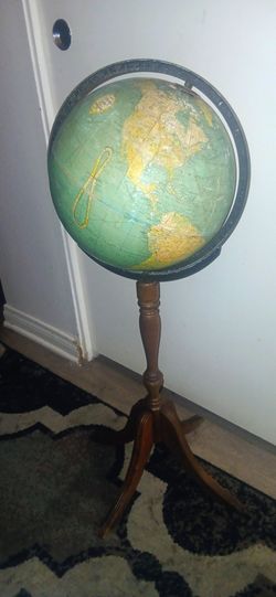 1939 floor globe , heavy rustic looks , very weathered