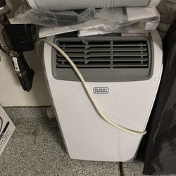 Black Decker AC Unit Practically Brand New 