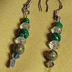 (3) GREAT PROTECTIVE GEMSTONES OF MALACHITE, UNAKITE, AND CLEAR CRYSTAL. STERLING WITH HYPOALLERGENIC EAR WIRES PIERCED EARS. MEANING 👇. (E-110994)