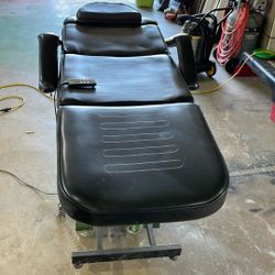 Tattoo/Eyelash Chair