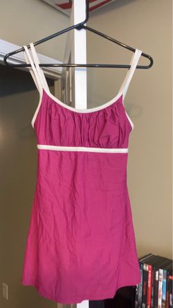 Women’s Swimsuit dress small