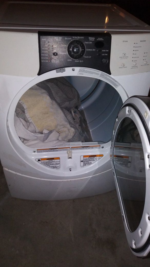Kenmore Elite washer/dryer frontloader combo
