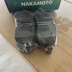 Nakamoto 1ABPS00101 / CD815 Ceramic Front Brake Pad Set for Infiniti, Nissan NEW