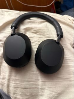 Sony WH‑1000XM5 Headphones: Premium