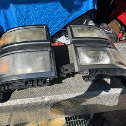 2015 Chevy 1500 Headlight Assembly 