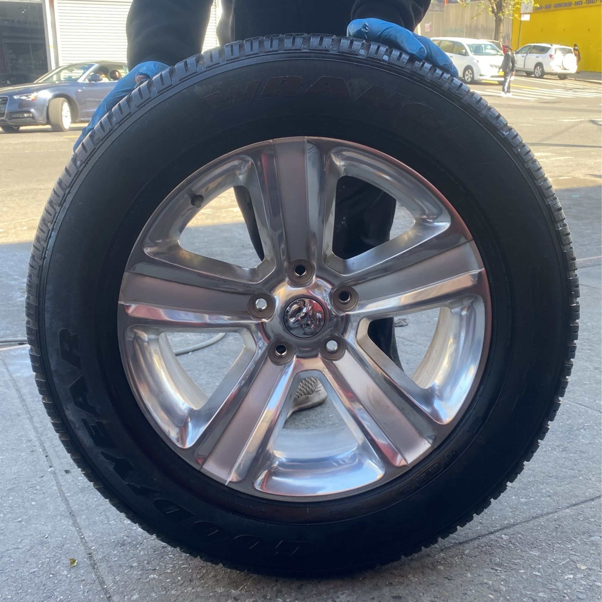 OEM Doge Rams Size 20