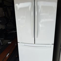 Samsung Fridge - Pickup Only ! LFCS22520S
