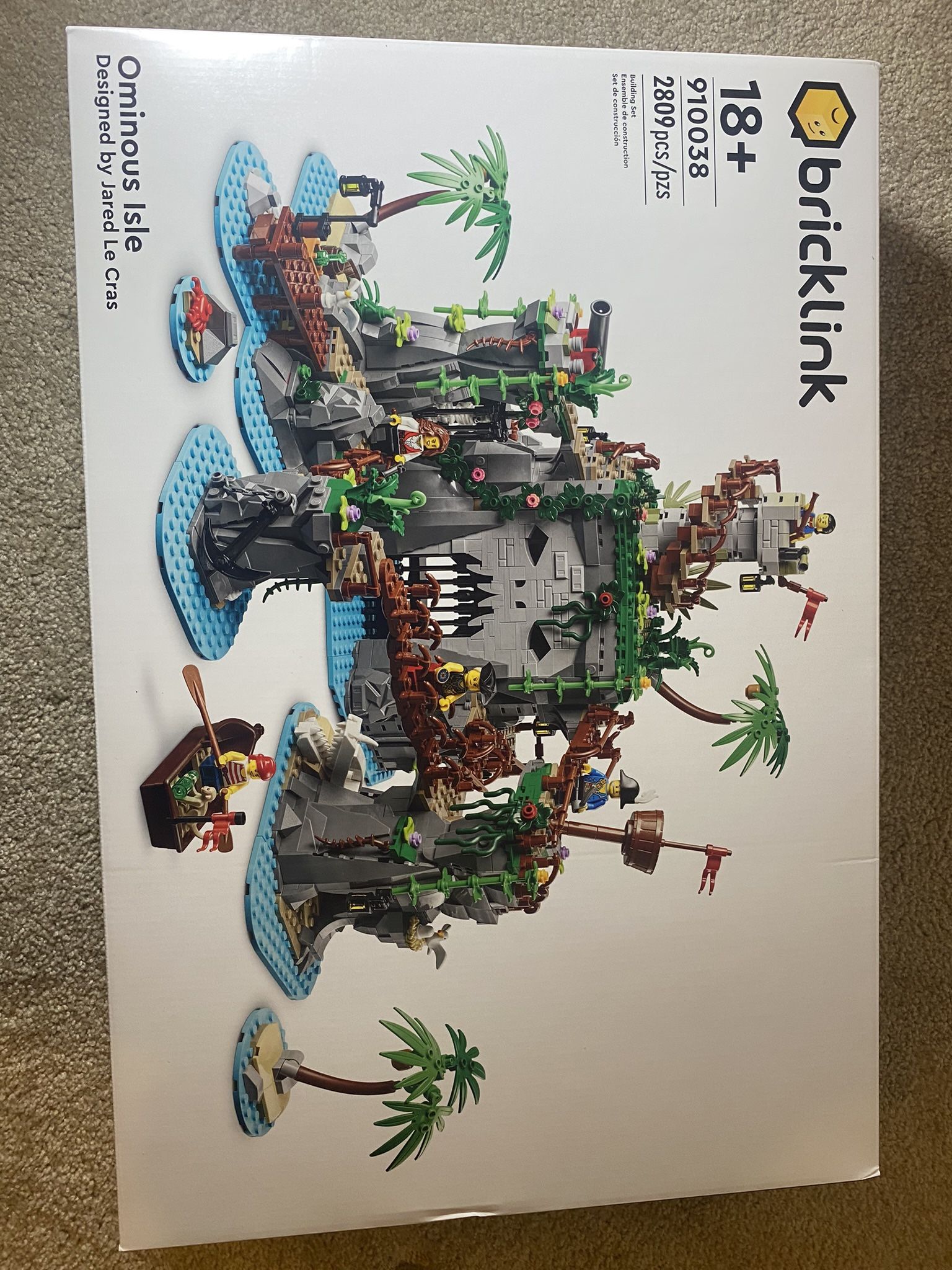 LEGO Bricklink Ominous Isle (BRAND NEW)