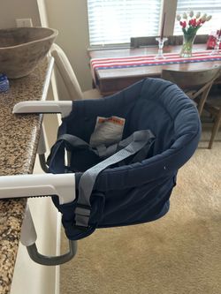 Mtwml hook on high chair