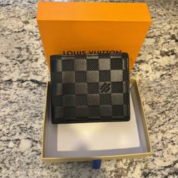 Demier Infini Multi LV Wallet BRAND NEW!