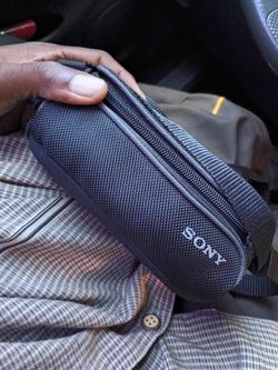 Sony handycam cx240