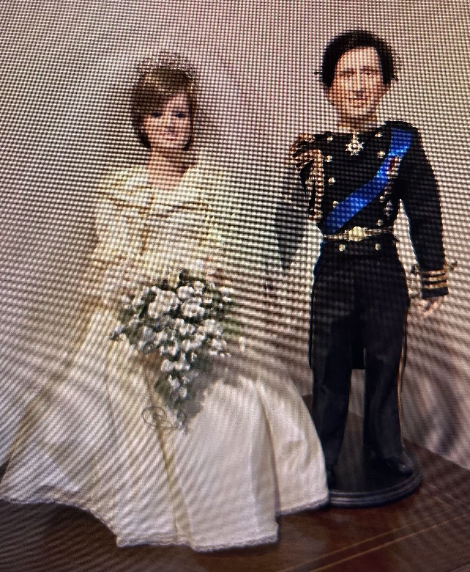 Vintage 1987 Danbury Mint 19” Princess Diana And Prince Charles Commemorative Royal Wedding Porcelain Dolls