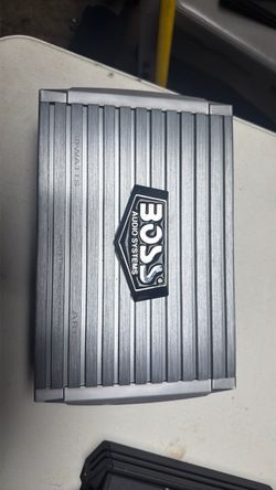 Boss Una salida 1500w