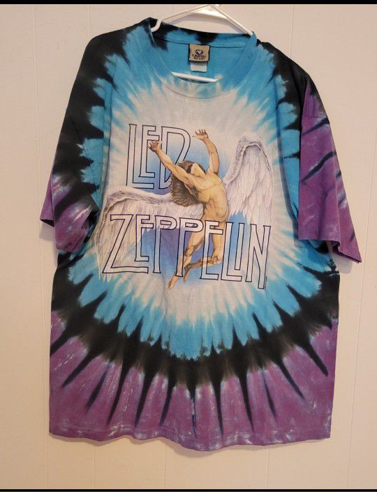 1975 Liquid Blue Led Zeppelin Sz XL Shirt Measure Length 31 In Chest 25in