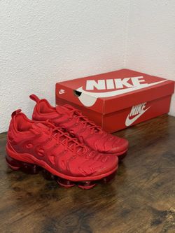 Red VAPORMAX PLUS