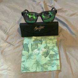 Maui Jim Wayfarer,green Lens ,transparent Frames 