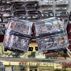 14 To 15 Silverado Headlights New Set
