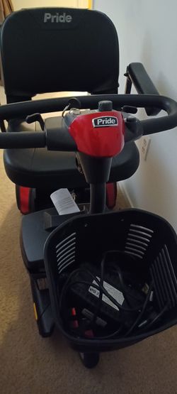 2019 Pride Mobility Go-go elite travel scooter