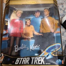 Barbie & Ken Star Trek -  Box Damage