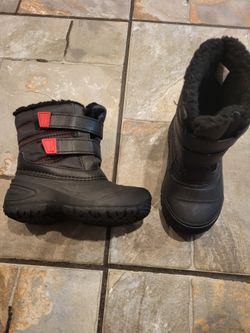 Boys Snow Boots Size 9