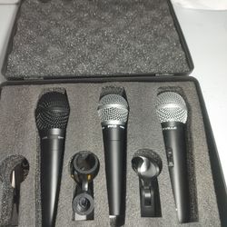 3 Different XLR Dynamic Microphones & Case BRAND NEW UNUSED