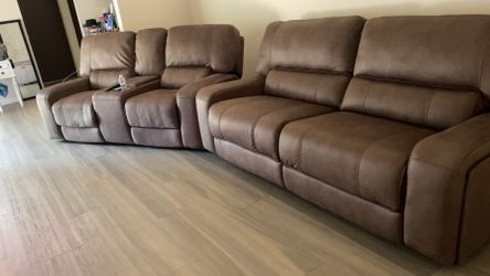 Reclining couches