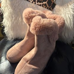 Journee Faux Fur Boots Size 11