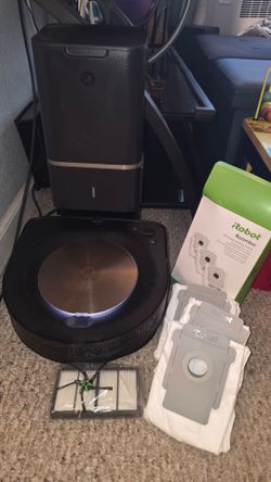 iRobot Roomba s9+ Self-Emptying Vacuum + 3 Bags + 1 Filter + 1 Corner Brush