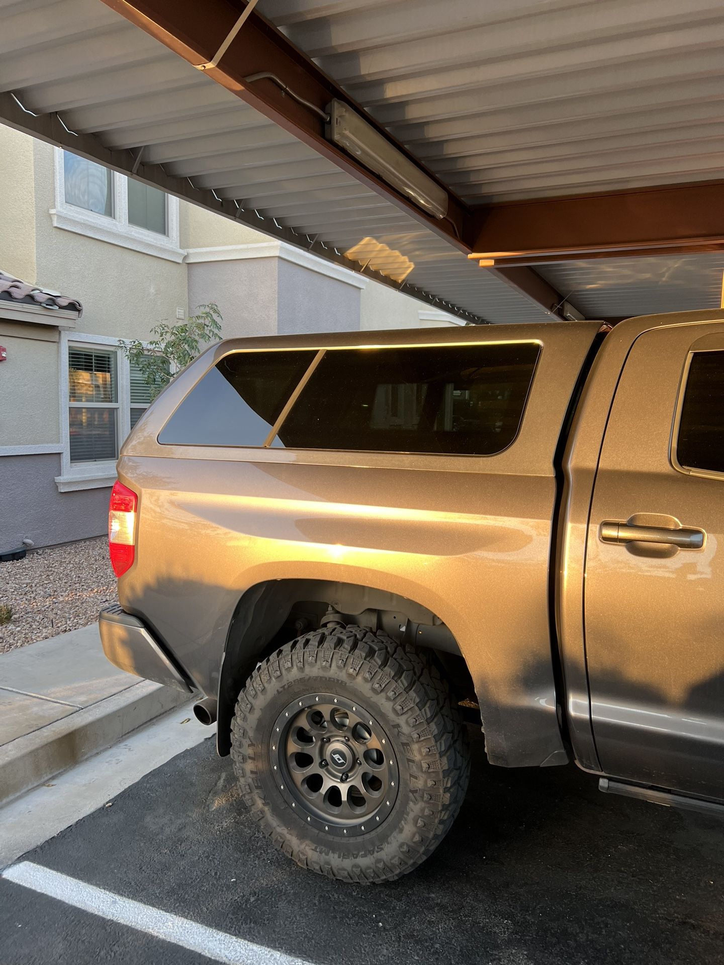 2nd Gen Tundra Leer Camper Shell