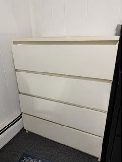 IKEA MALM 4-Drawer Dresser