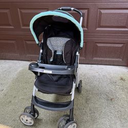 Graco Stroller, Car Seat, And Two Car Seat Bases