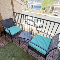 3 Pieces Patio Furniture Set, Outdoor Rattan Bistro SOutdoor Chair Set 2 Chairs With Cushions And A Tenpered Glass Top Table The Owl Is Not Included. 